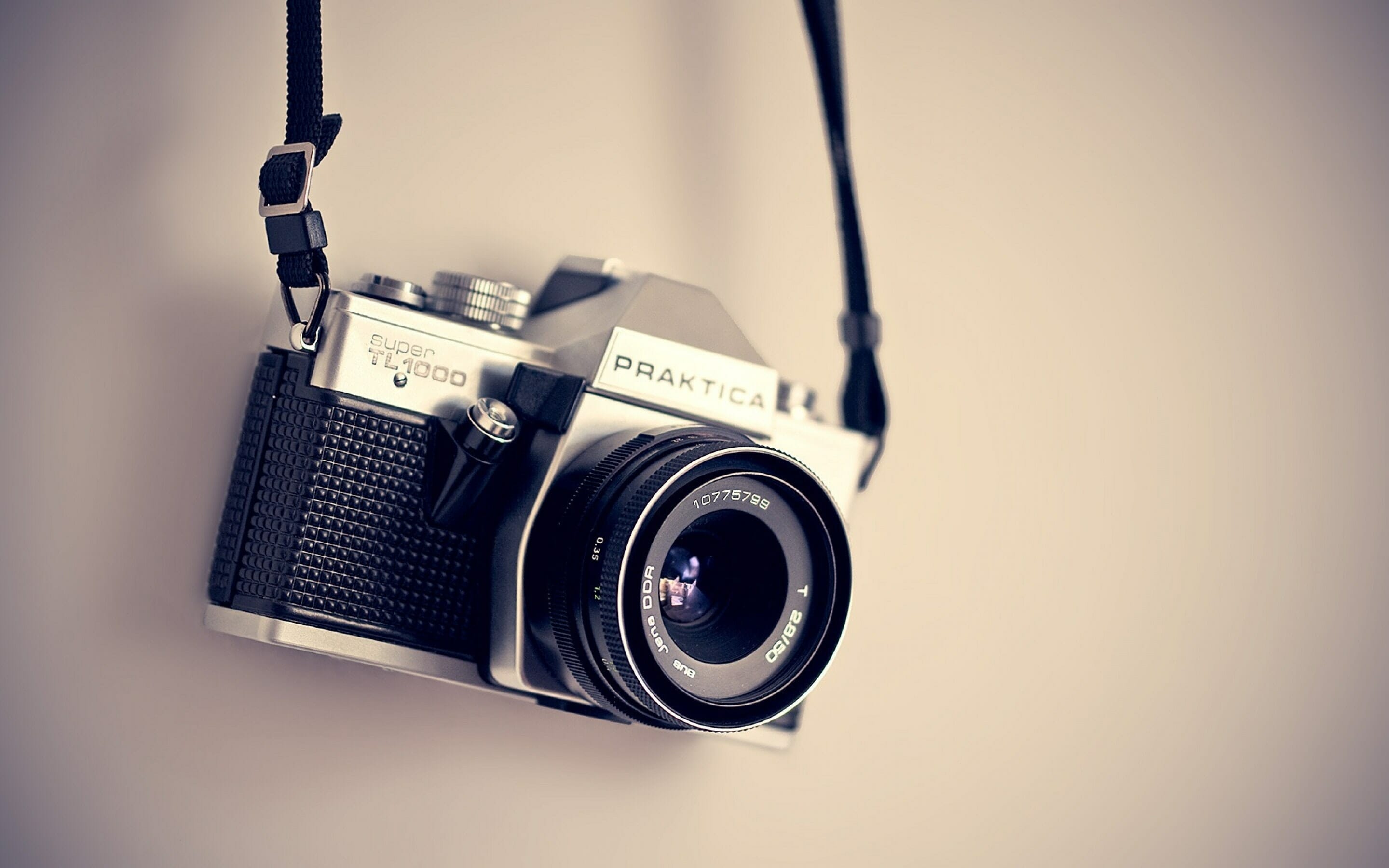analogue-aperture-camera-226243